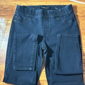 WOMENS LIVERPOOL JEANS COMPANY DENIM LEGGING. SIZE: 8/29W. EUC